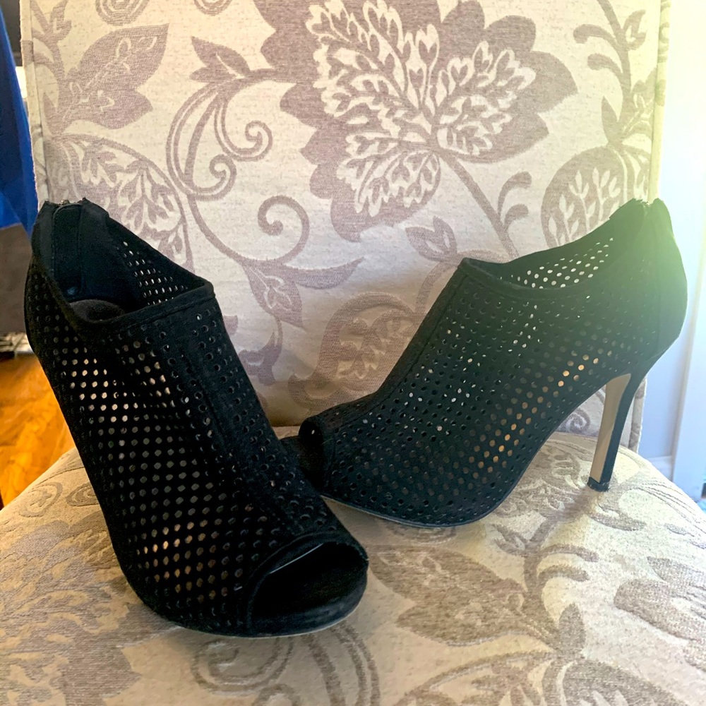 Madden girl size 7 heel
